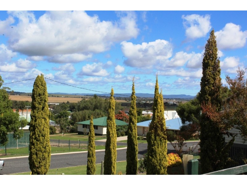 55 Anemone St, Killarney QLD 4373