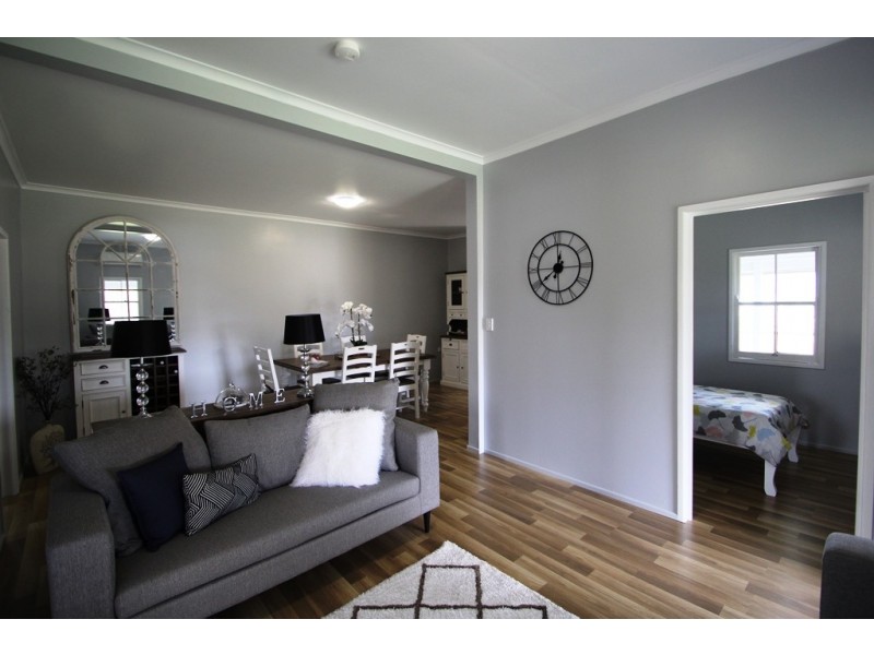 65 Anemone St, Killarney QLD 4373