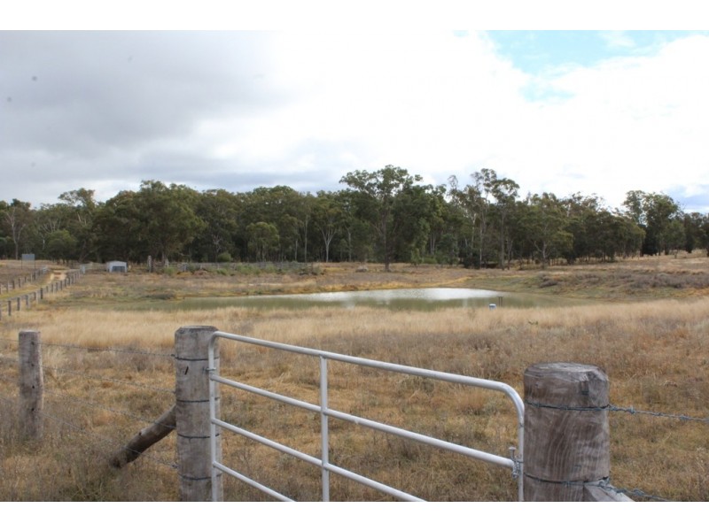 227 Washpool Rd, Rosenthal Heights QLD 4370