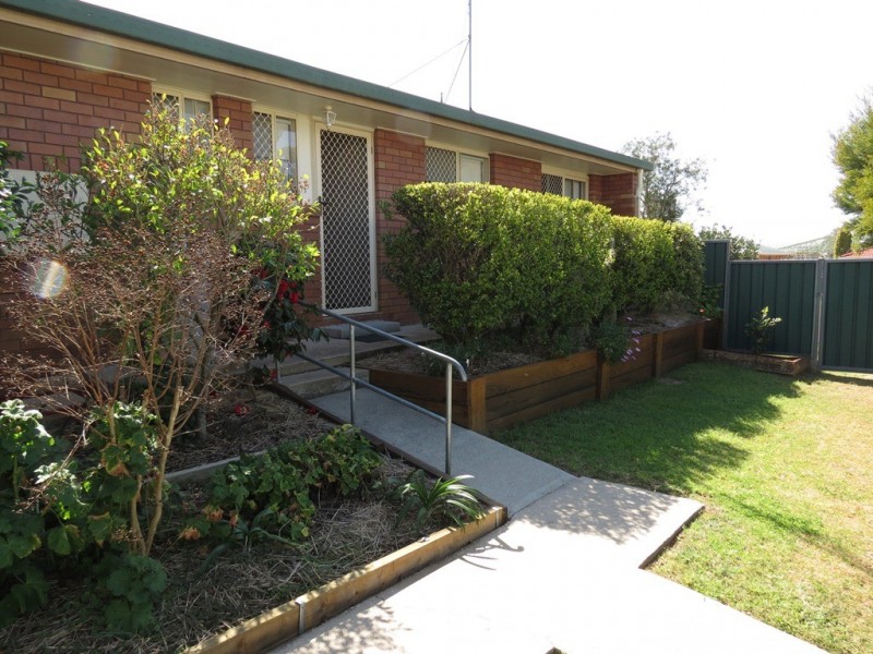 2A Rafferty Avenue, Warwick QLD 4370