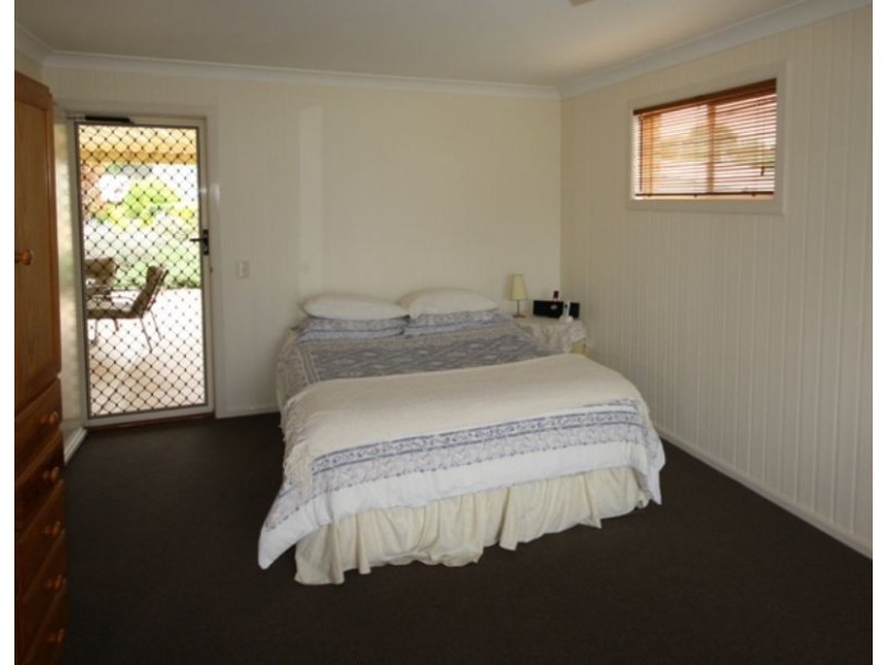 56 Pine St, Killarney QLD 4373