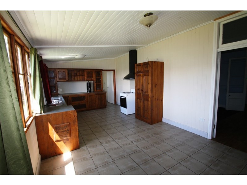 64 Percy Street, Warwick QLD 4370