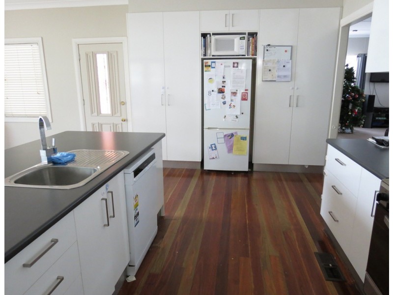 24 Freestone Road, Warwick QLD 4370