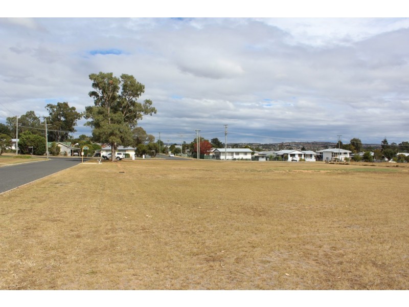 111-115 Horsman Road, Warwick QLD 4370