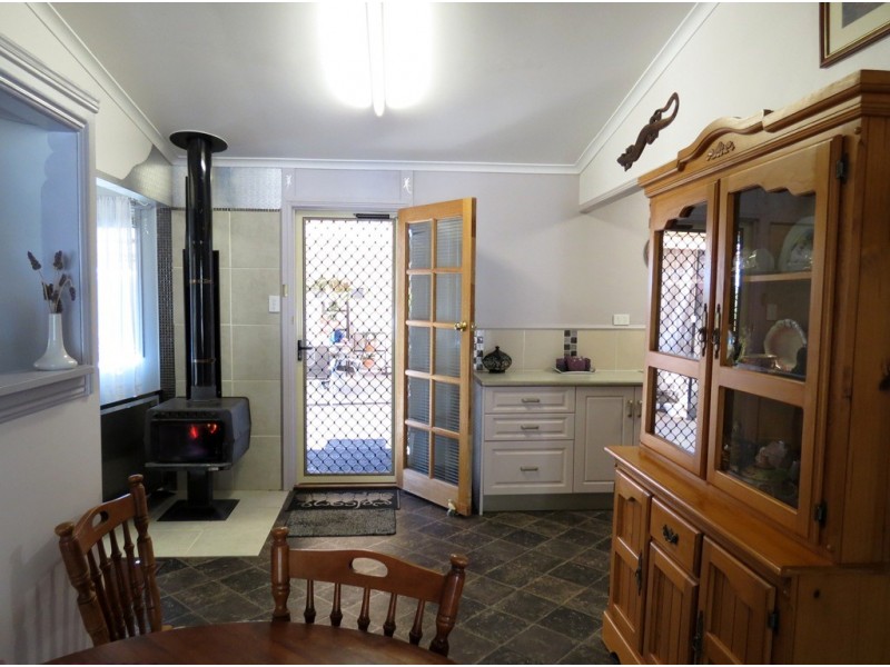 7 Leslie Lane, Hendon QLD 4362