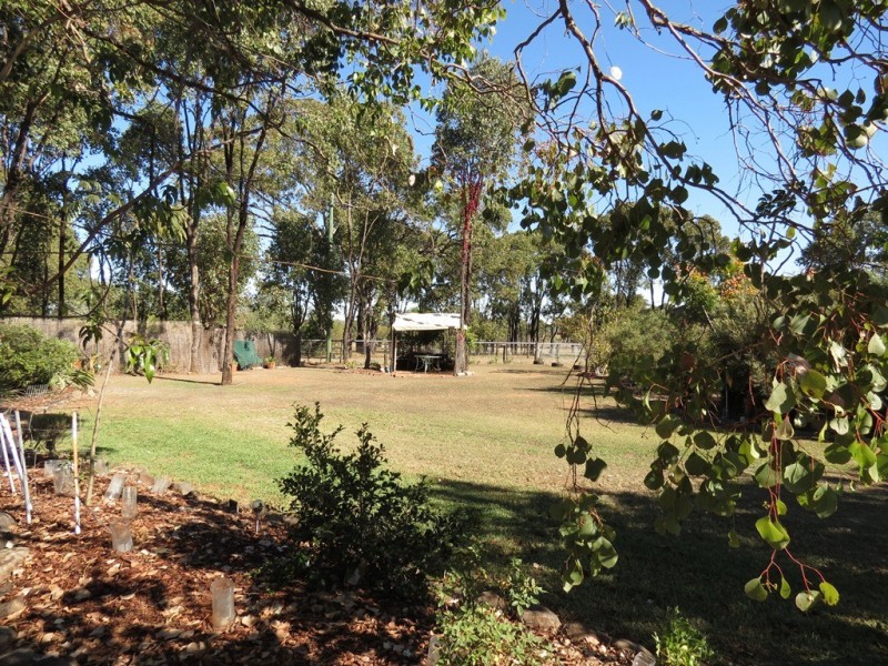 7 Leslie Lane, Hendon QLD 4362