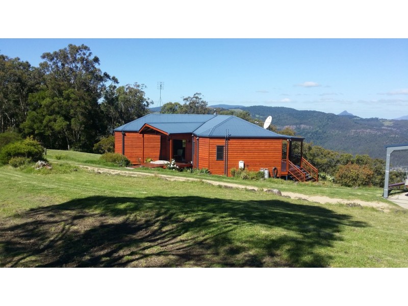 131 Sunday Plains Road, Mount Colliery QLD 4370