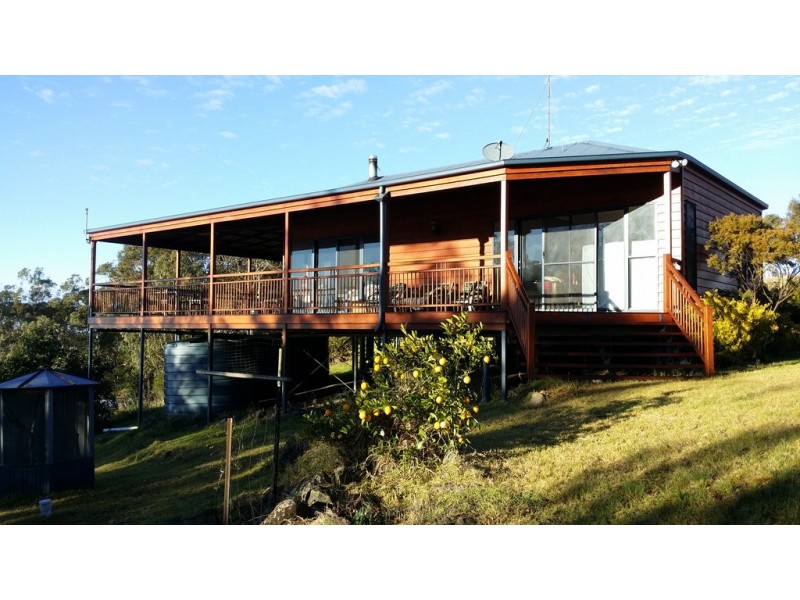 131 Sunday Plains Road, Mount Colliery QLD 4370