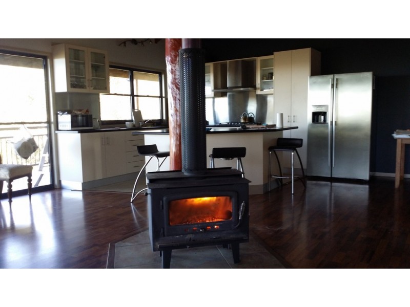 131 Sunday Plains Road, Mount Colliery QLD 4370