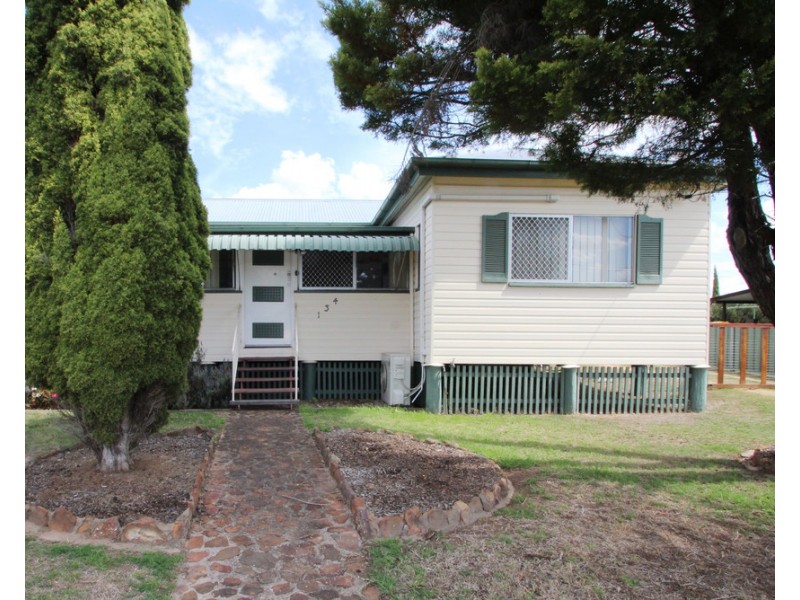 134 Wood Street, Warwick QLD 4370