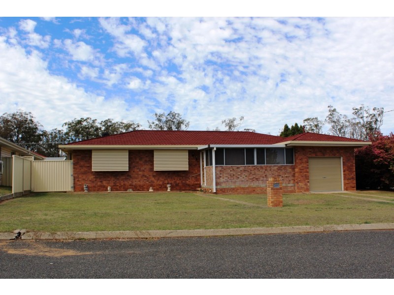 14 Shilliday St, Warwick QLD 4370