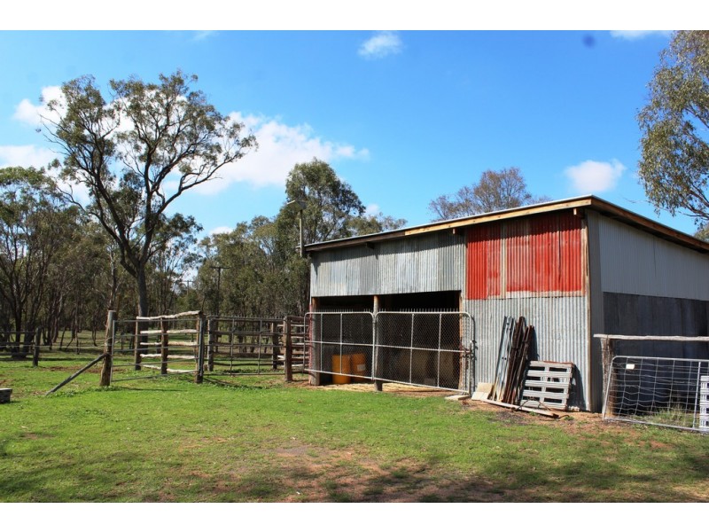 143 Old Stanthorpe Rd, Morgan Park QLD 4370