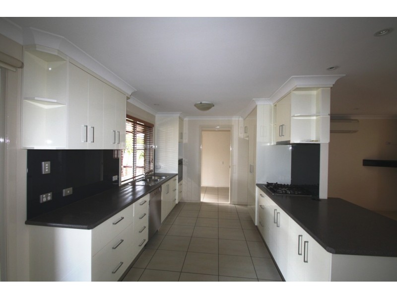 14 Fairwill Drive, Rosenthal Heights QLD 4370