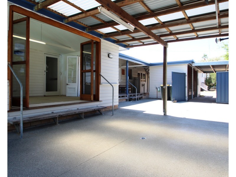 21 Myrtle Ave, Warwick QLD 4370