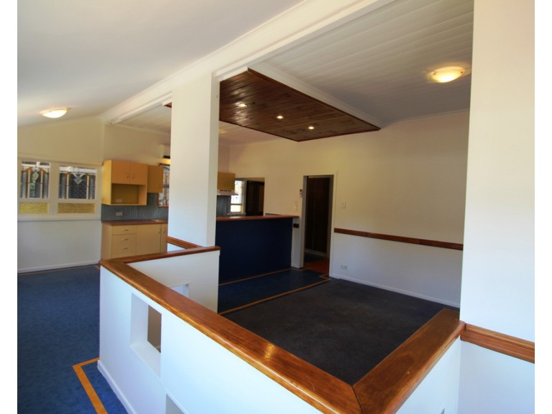 21 Myrtle Ave, Warwick QLD 4370