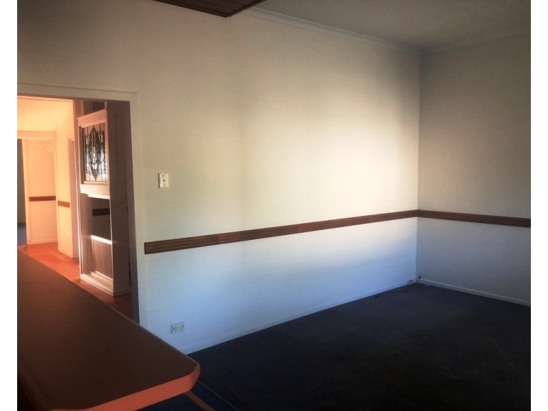 21 Myrtle Ave, Warwick QLD 4370