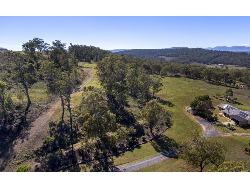 6 Mayra Crt, Sladevale QLD 4370