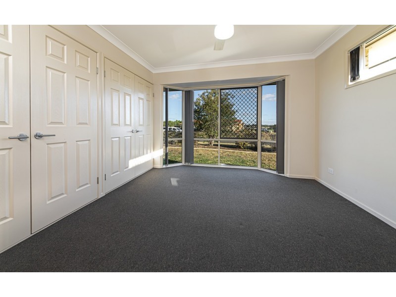 3/2 Willow St, Warwick QLD 4370