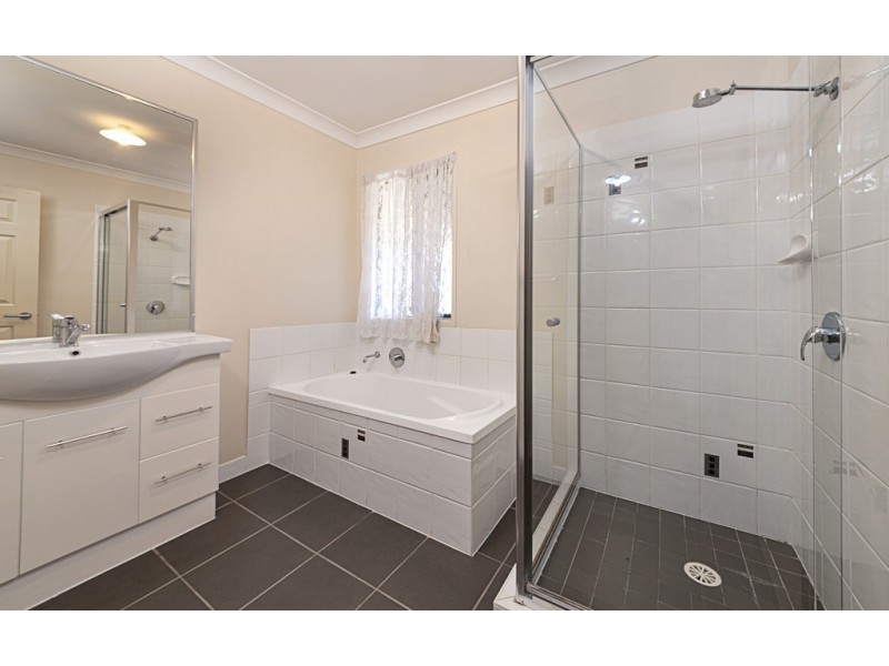 3/2 Willow St, Warwick QLD 4370