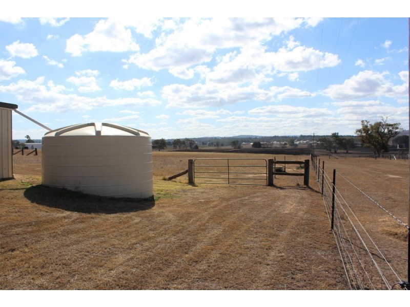 83 Canningvale Rd, Warwick QLD 4370