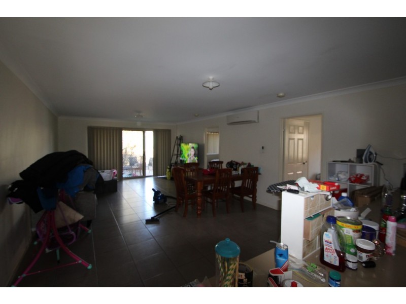 2/2 Rose Lea Court, Warwick QLD 4370