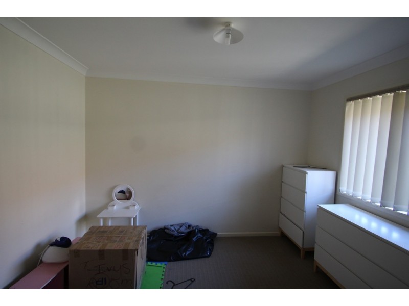 2/2 Rose Lea Court, Warwick QLD 4370