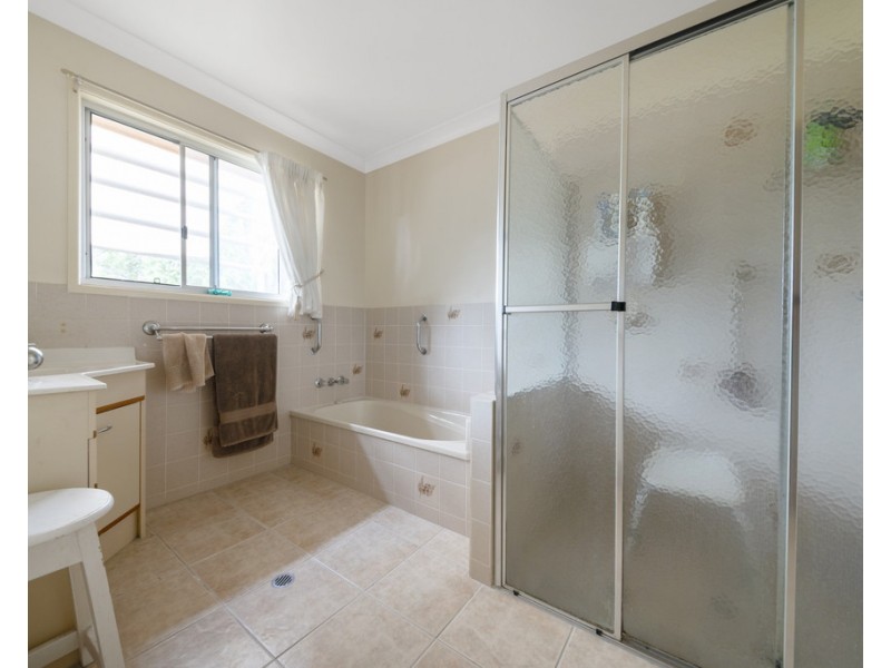 24 Margaret St, Warwick QLD 4370