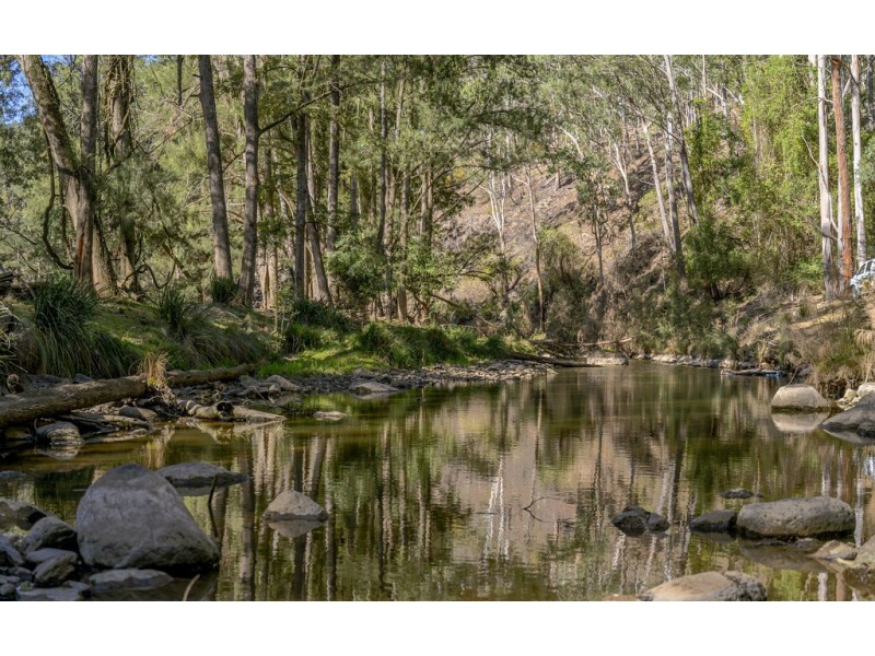 872 Condamine River Rd, The Falls QLD 4373