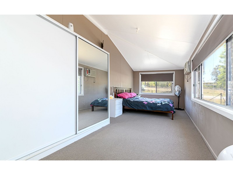 36 Glen Rd, Warwick QLD 4370