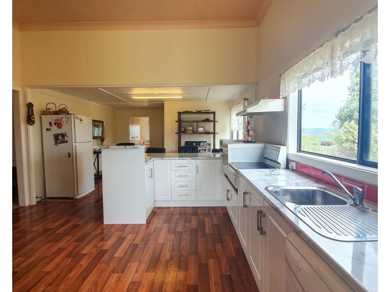 1424 Junabee Rd, Junabee QLD 4370