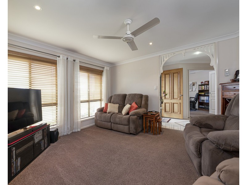 25 Iceberg Crt, Warwick QLD 4370