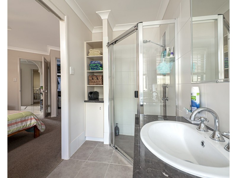 25 Iceberg Crt, Warwick QLD 4370