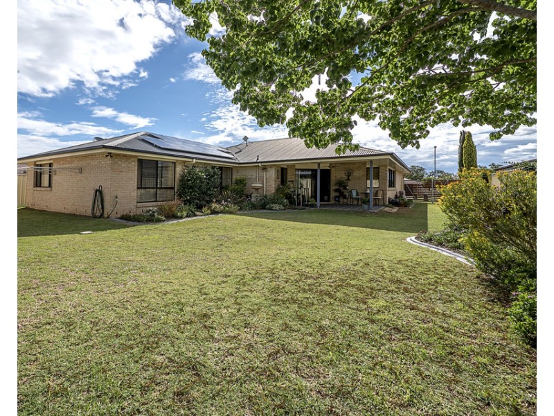 25 Iceberg Crt, Warwick QLD 4370
