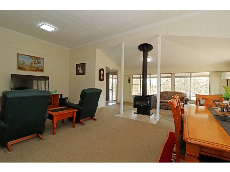 15 Allen’s Rd, Sladevale QLD 4370