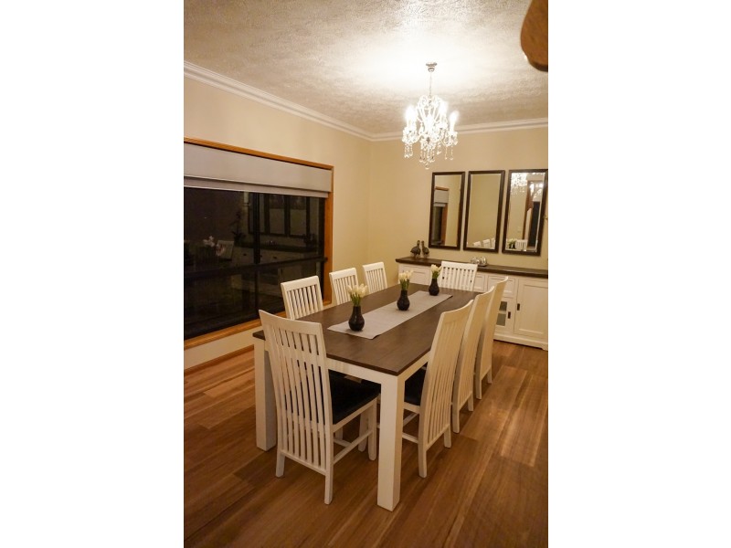 42 Careys Rd, Emu Vale QLD 4371