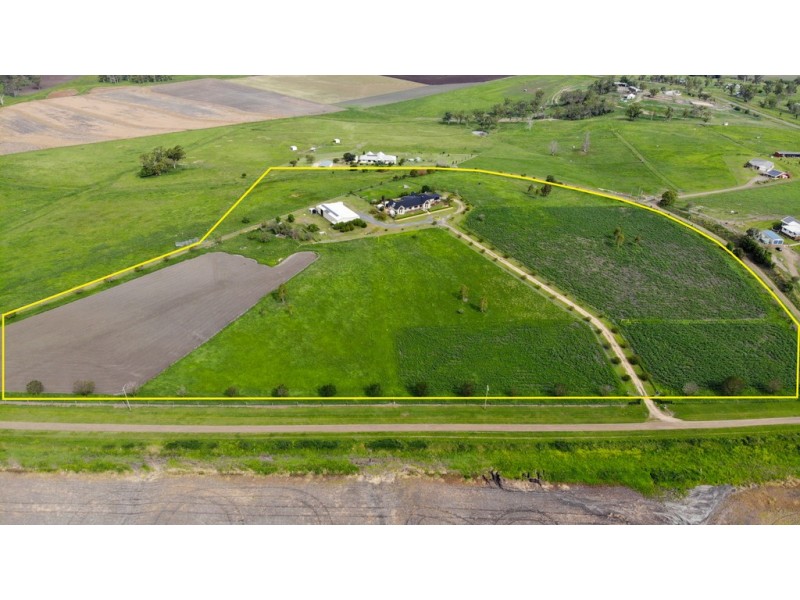 42 Careys Rd, Emu Vale QLD 4371