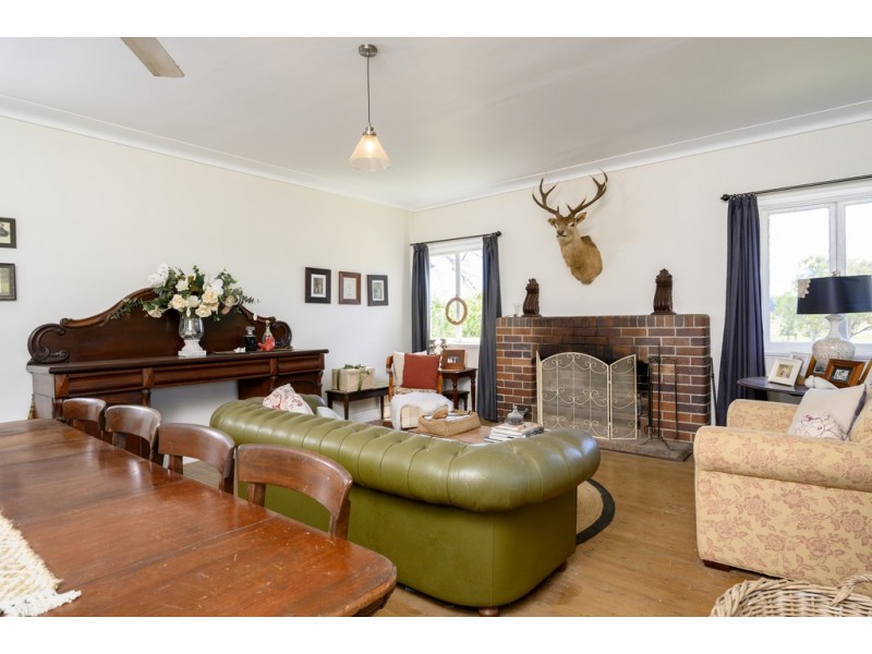 51 Spring Creek Rd, Cement Mills QLD 4352