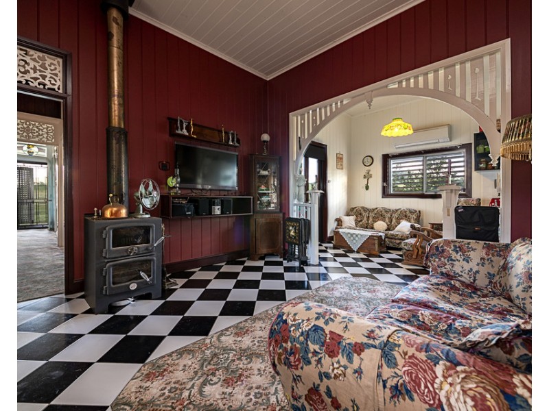 56 Cedar St, Killarney QLD 4373