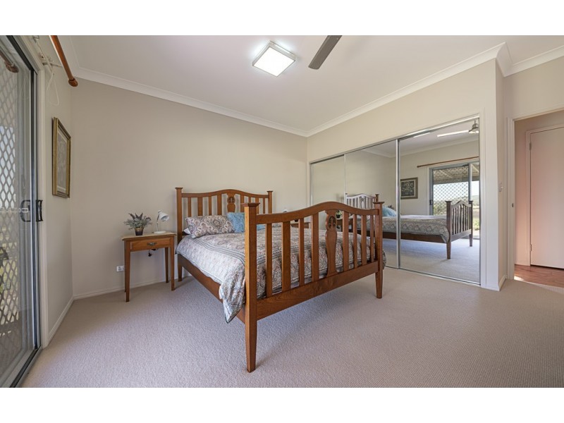 6 Careys Rd, Emu Vale QLD 4371