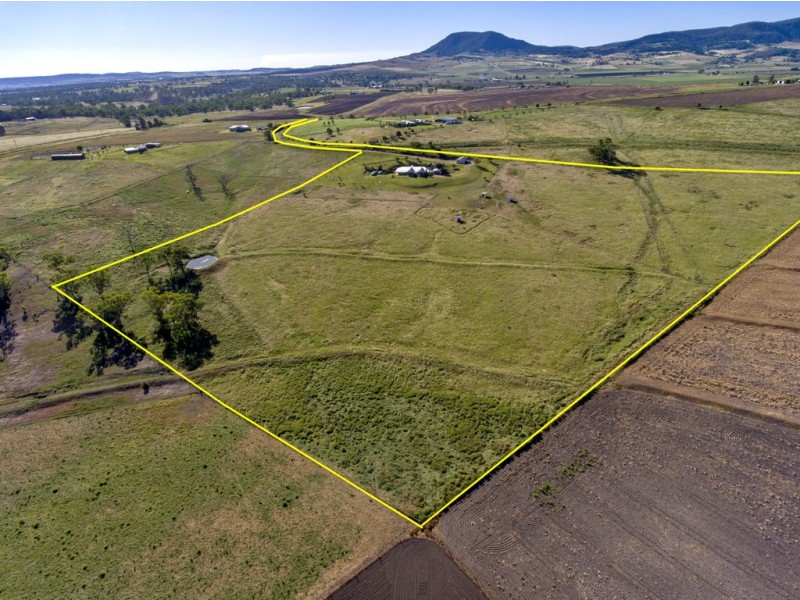 6 Careys Rd, Emu Vale QLD 4371