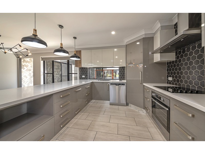 17 Margaret St, Warwick QLD 4370