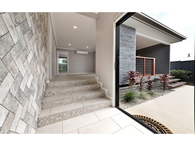 17 Margaret St, Warwick QLD 4370