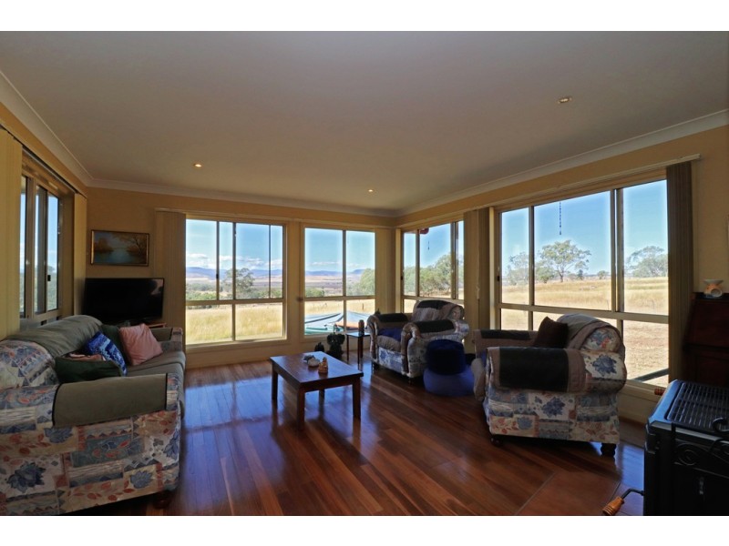 66 Slades Road, Glengallan QLD 4370