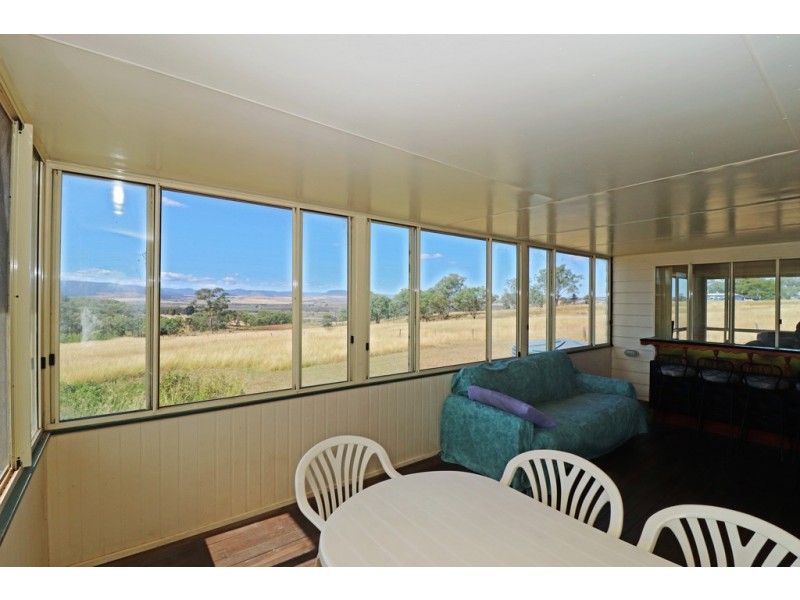 66 Slades Road, Glengallan QLD 4370