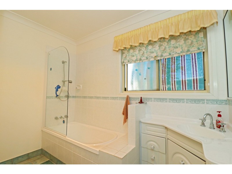 66 Slades Road, Glengallan QLD 4370