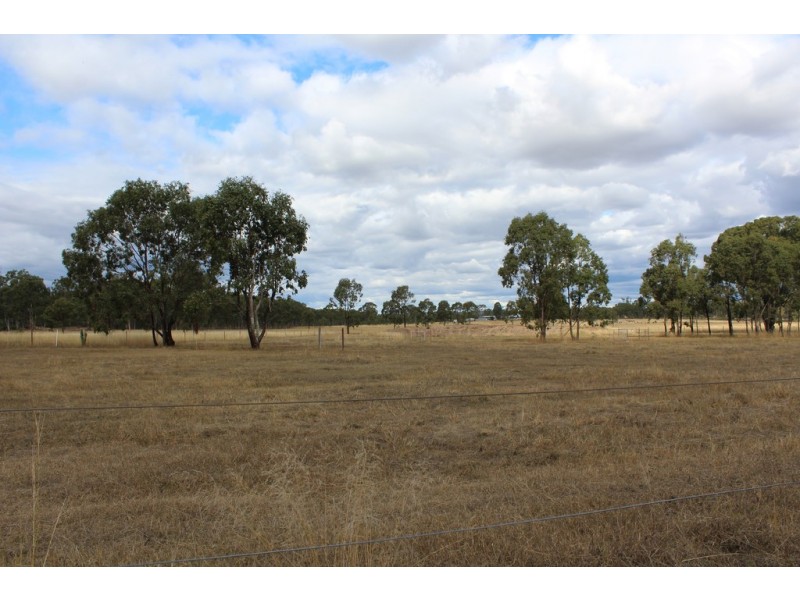 80 Hendon Deuchar Rd, Deuchar QLD 4362