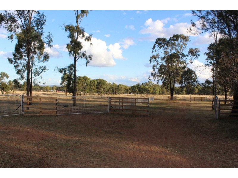 80 Hendon Deuchar Rd, Deuchar QLD 4362