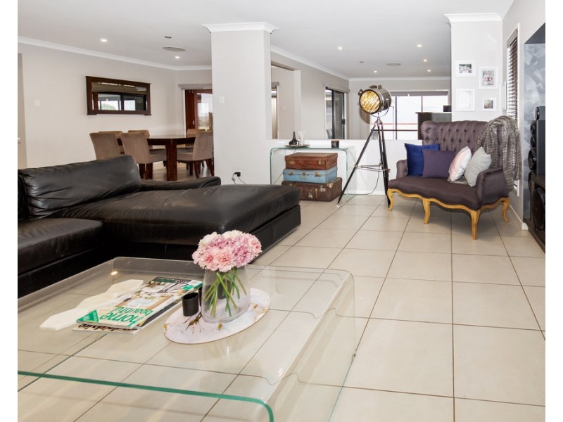 195 Ogilvie Road, Womina QLD 4370