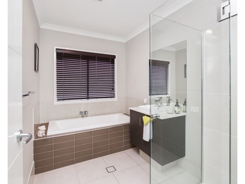 195 Ogilvie Road, Womina QLD 4370