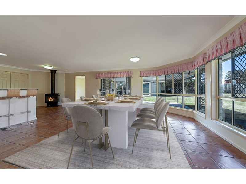 8 Nicklaus Place, Warwick QLD 4370